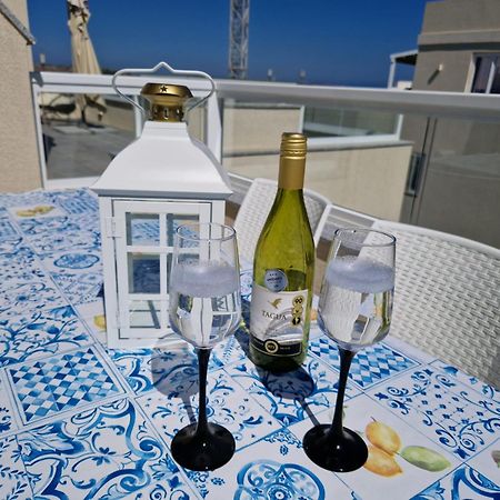 Sea View New Penthouse Terrace & Garage Parking Apartment St. Paul's Bay Ngoại thất bức ảnh