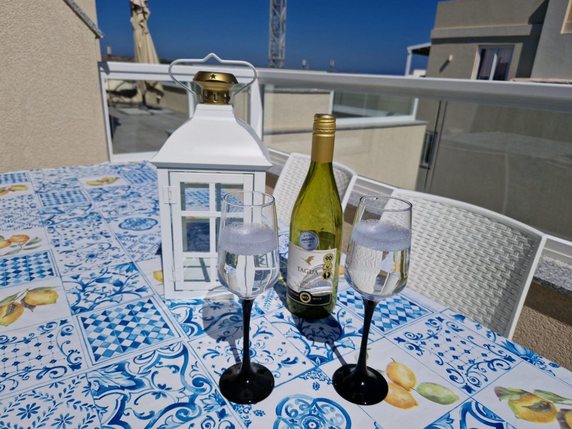 Sea View New Penthouse Terrace & Garage Parking Apartment St. Paul's Bay Ngoại thất bức ảnh