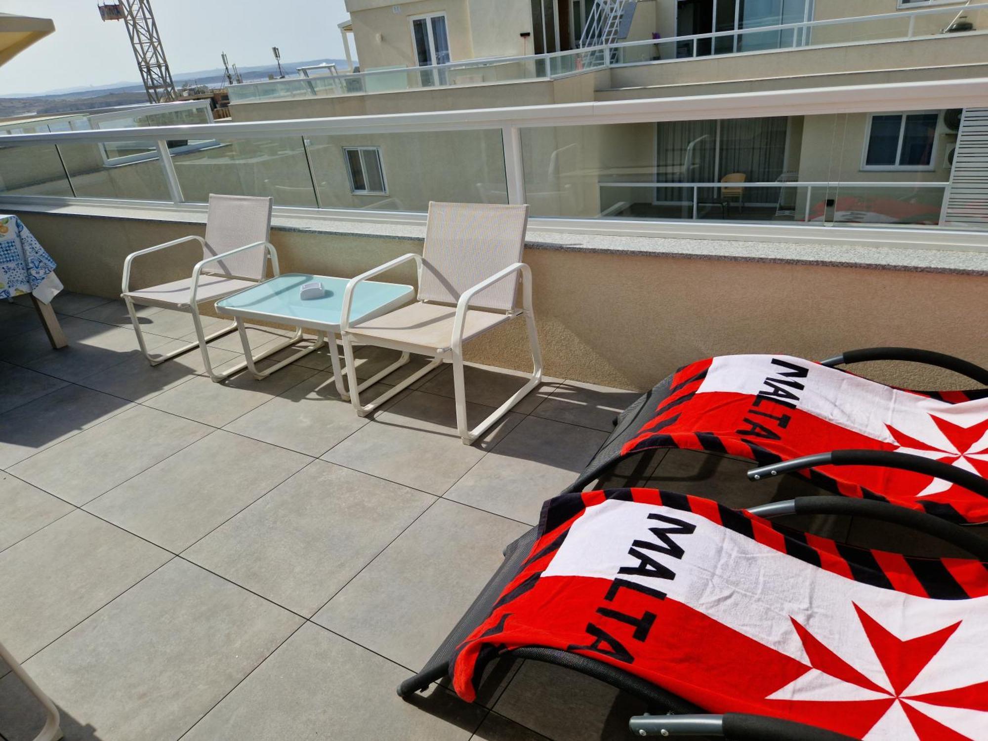 Sea View New Penthouse Terrace & Garage Parking Apartment St. Paul's Bay Ngoại thất bức ảnh