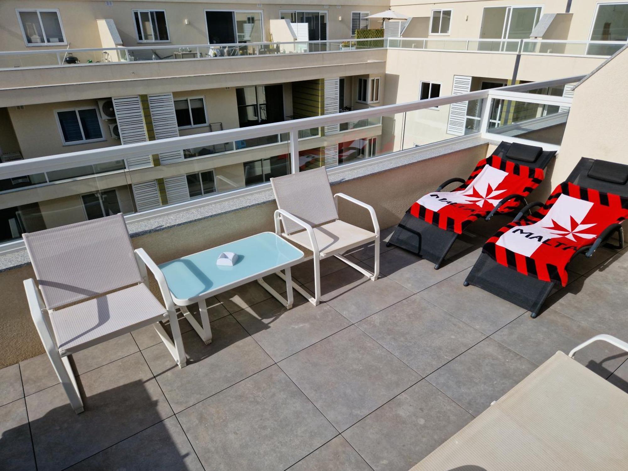 Sea View New Penthouse Terrace & Garage Parking Apartment St. Paul's Bay Ngoại thất bức ảnh