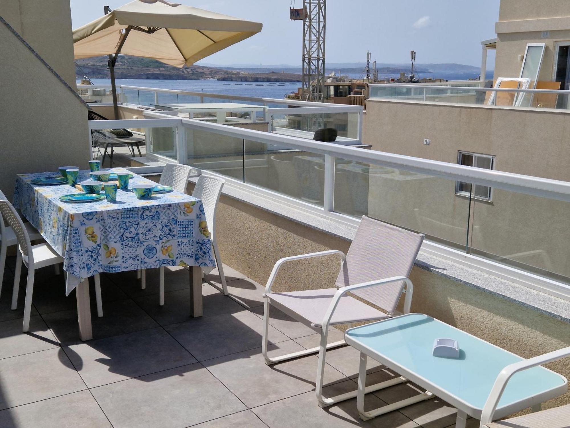 Sea View New Penthouse Terrace & Garage Parking Apartment St. Paul's Bay Ngoại thất bức ảnh